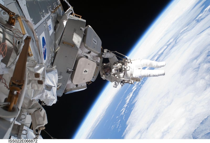 Zero-gravity Living